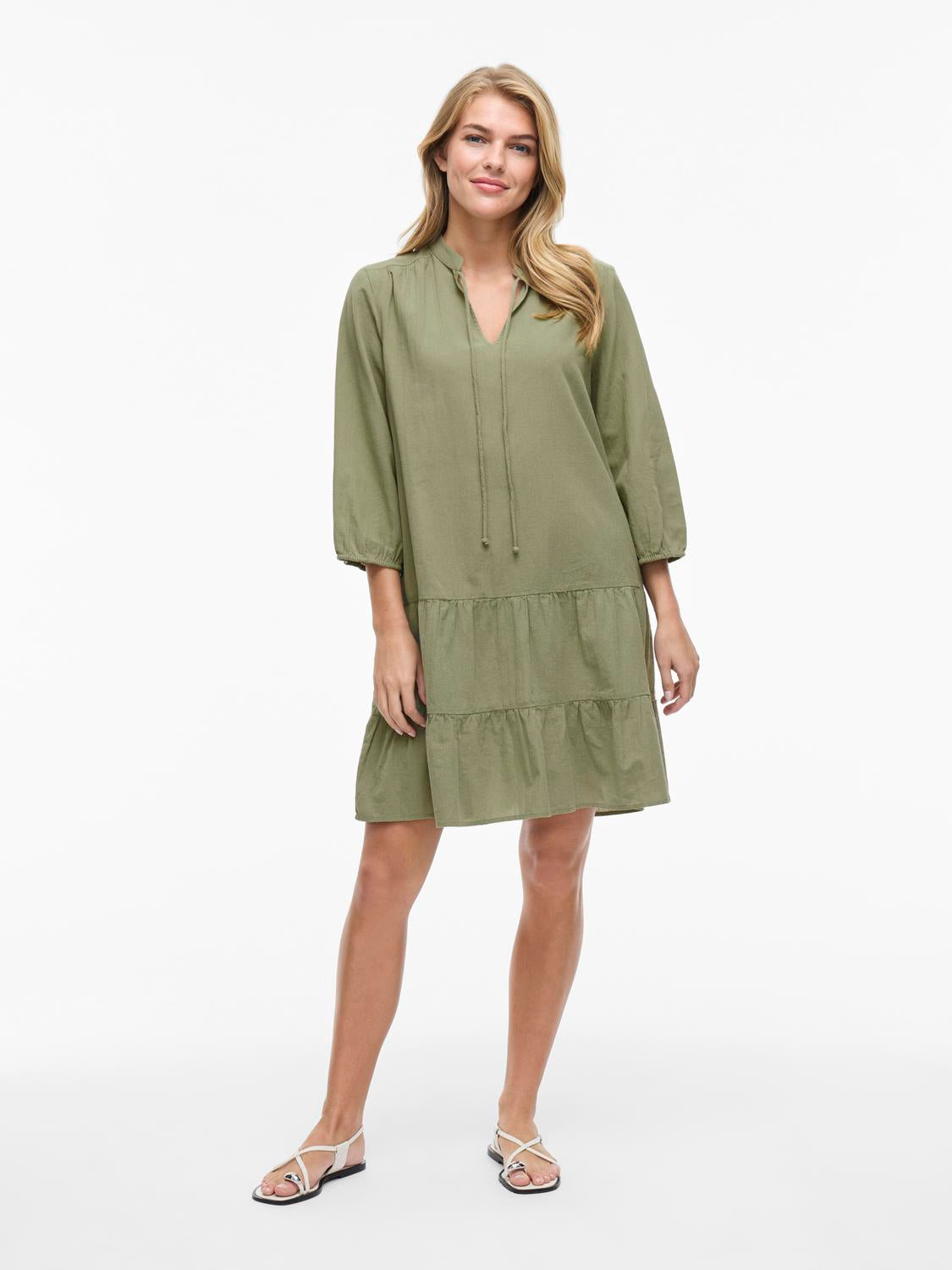 model_shot-front_full